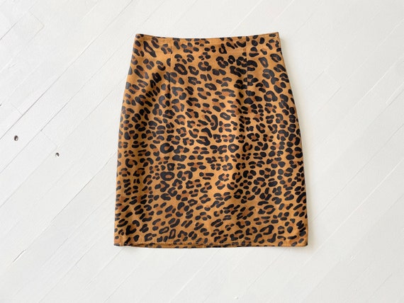 1990s Vakko Leopard Print Suede Skirt - image 6