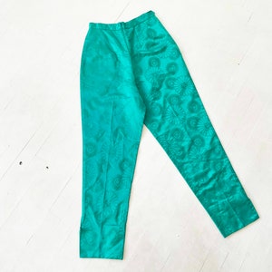 1960s Jade Floral Satin Cropped Pants image 3