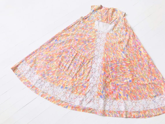 1960s Printed Lace Trapeze Dress
