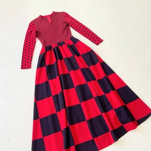 Robe longue en tricot de laine à carreaux rouge et bleu marine Rudi Gernreich années 60 image 1