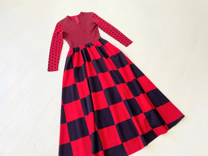 Robe longue en tricot de laine à carreaux rouge et bleu marine Rudi Gernreich années 60 image 1