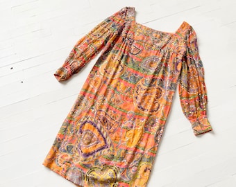 Vestido de gasa con lentejuelas de los años 60