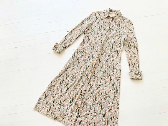 1970s DVF Tulip Print Knit Jersey Shirt Dress - image 6