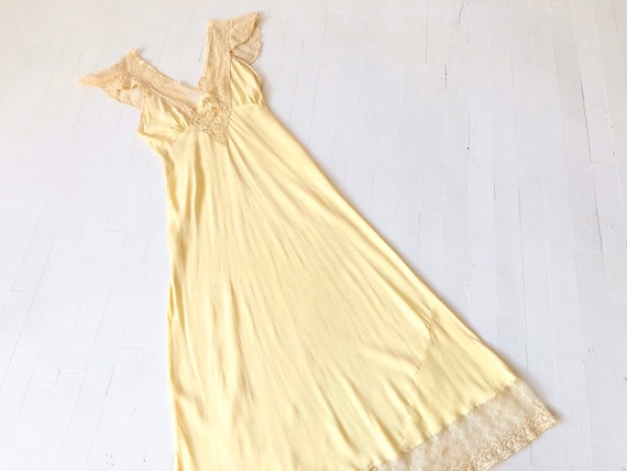 1940s Pale Yellow Rayon + Lace Slip