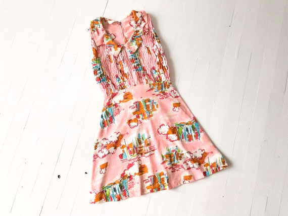 1970s Pink Novelty Print Top