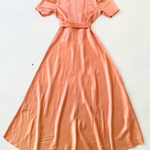1940s Peach Pink Rayon Satin Puff Sleeve Zip Front Dress image 5