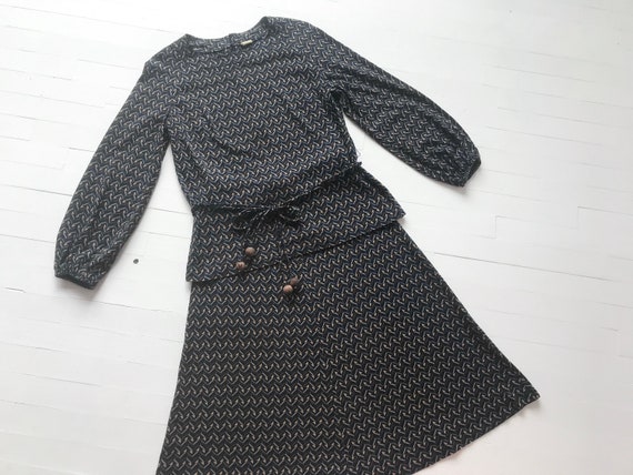 1970s Navy Geometric Print Set