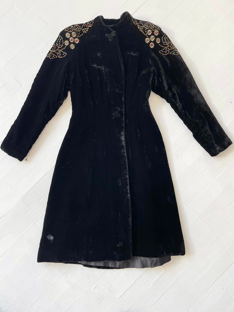 Vintage 1920s Heavy Black Velvet Coat