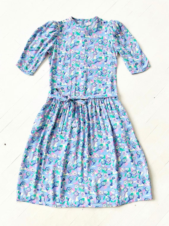 1980s Belle France Blue Printed Rayon Crepe Dress - image 3