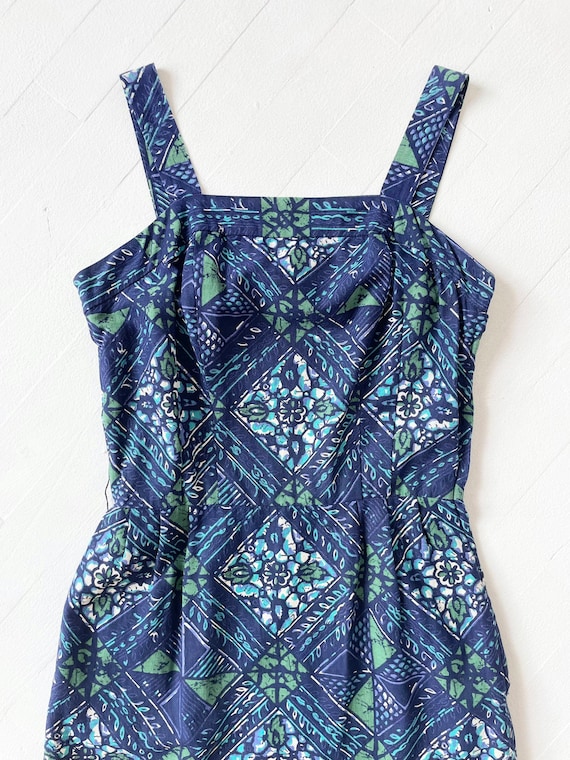 1950s Blue Batik Print Wiggle Dress - image 2