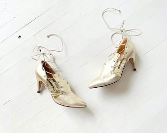 1990s Gold Pointed Toe Lace Up Shoes