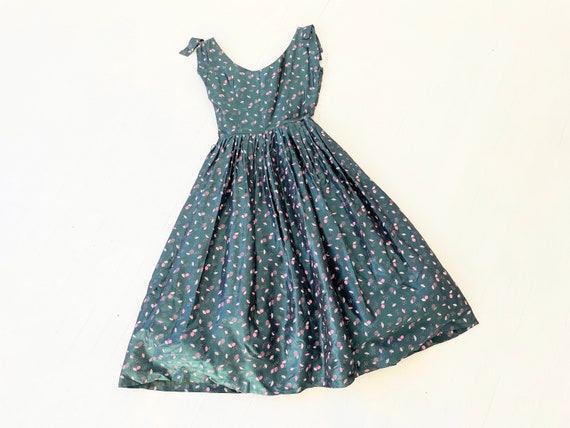 1950s Green + Pink Umbrella Print Taffeta Gown - image 8