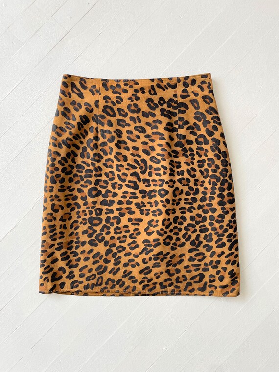 1990s Vakko Leopard Print Suede Skirt - image 3