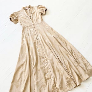 Vintage Gold Satin Jacquard Puff Sleeve Maxi Dress image 5