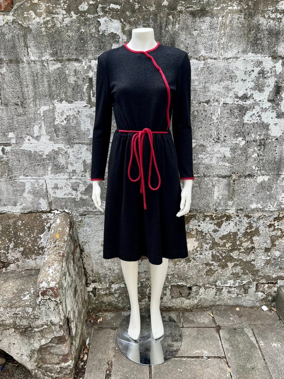 1970s Albert Nipon Bouclé Dress - image 1