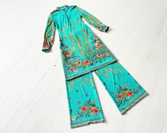 1970s Maurice Teal Botanical Print Jersey Knit Two Piece Set