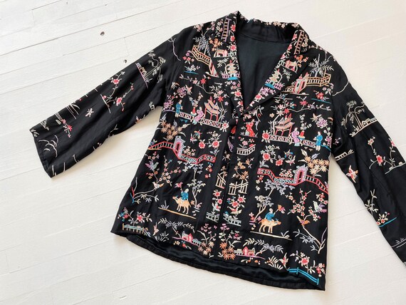 Vintage Embroidered Chinoiserie Black Silk Jacket - image 8