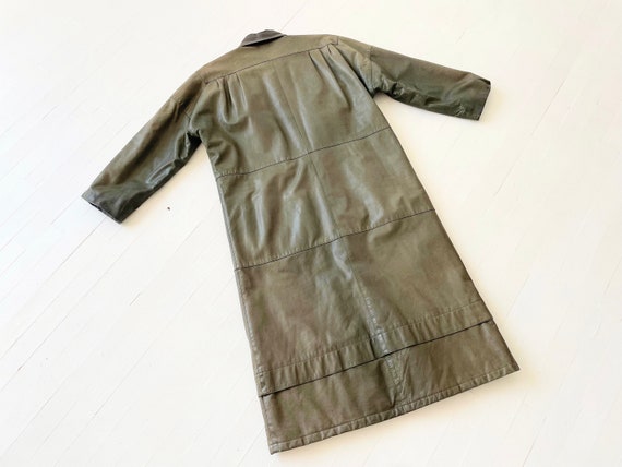 1990s Olive Green Leather Coat with Pleated Collar - image 5