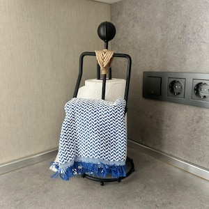 Suporte de metal para toalhas de mão, decoração moderna para cozinha e banheiro, toalheiro de bancada exclusivo, escultura durável de metal preto inoxidável