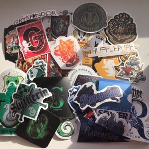 Conjunto de adesivos Wizard, conjunto de 20 adesivos HP House, adesivos duráveis e laminados para laptop e designs, adesivos coloridos HP Wizard
