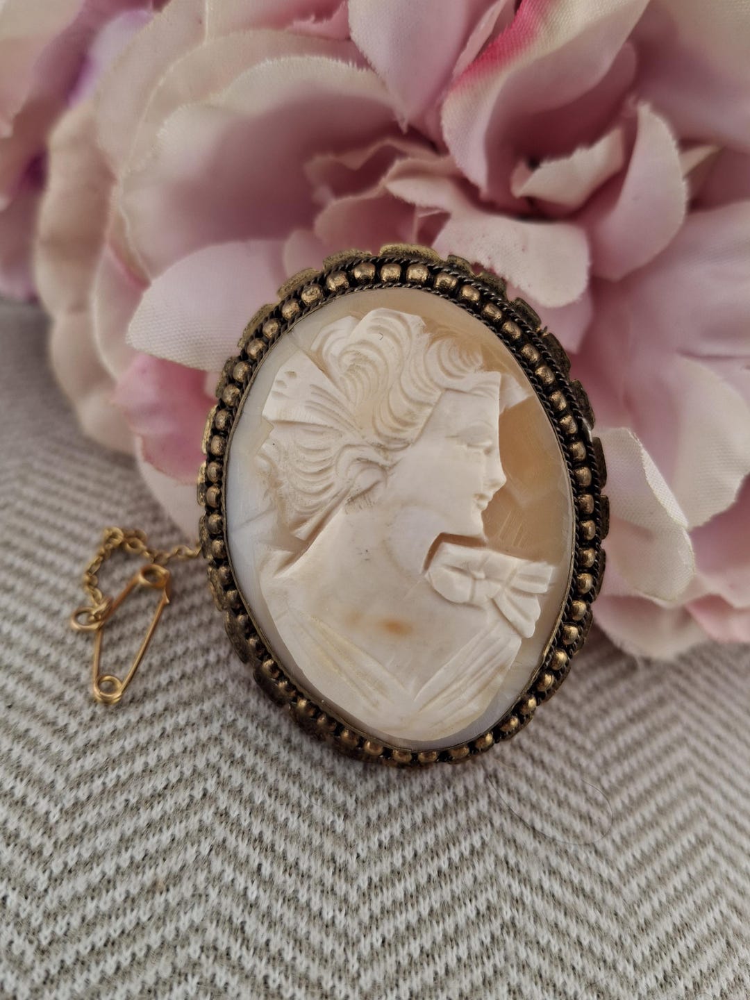 Vintage Shell Cameo Brooch Hand Carved Lady Portrait Antique Style