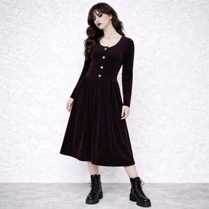 90s fall dress 5 Dresses From The '90s Everyone Will Be Wearing In Summer 2026