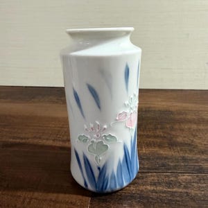 Vintage Otagiri Japan Iris Bud Vase 6.5”, Porcelain Pastel Pink Blue Floral Vase, Raised Flowers, 1980s