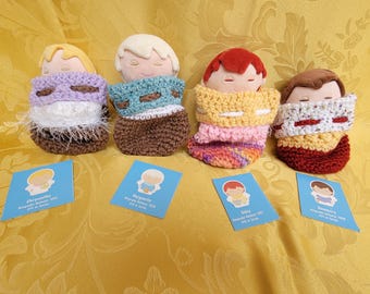 Mary's Angels Collectible Hallmark dolls -- Set of 4 dolls with bag