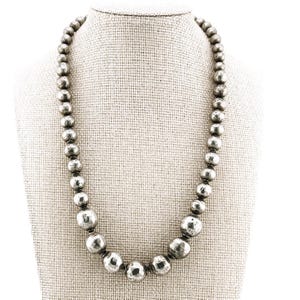 Silpada Atmospheric N1953 Sterling Silver Hammered Graduated Bead Necklace