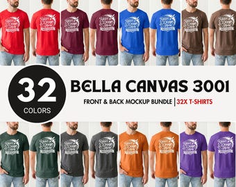 Può includere: Un pacchetto di mockup Bella Canvas 3001 con 32 colori di magliette a maniche corte. Ogni maglietta mostra il testo Your Design Here Mockverse in bianco sul petto. La collezione include vari colori a tinta unita con jeans blu.