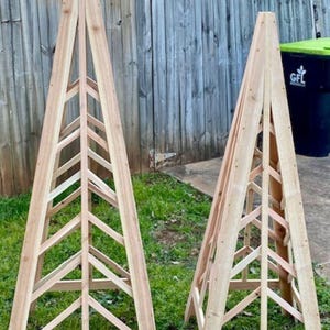 Cedar Garden Obelisk Trellis-5ft. and 6ft. Available