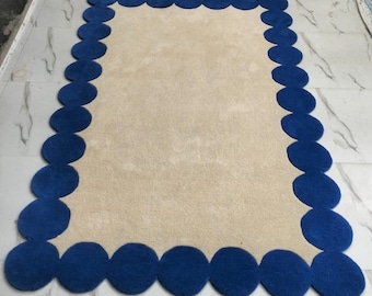 Scalloped Border Tufted Rug, Blue Border Area Rug, Handmade Minimalist Rug, Cream and Blue Modern Rug, Aesthetic Living Room Rug, Custom rug