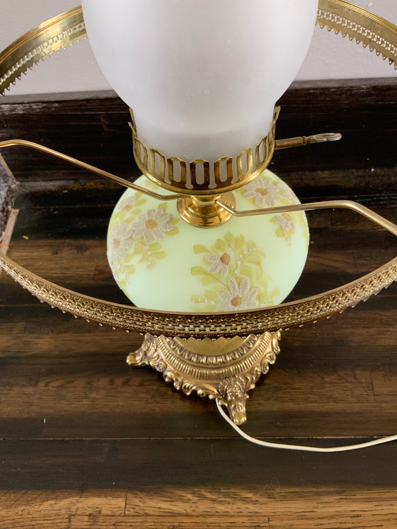 Vintage 21 Fenton Daisies on Custard satin glass lamp Etsy