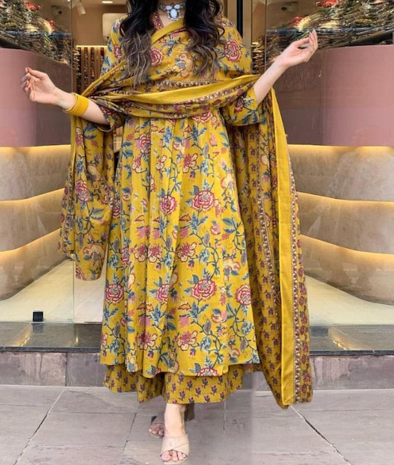 Handmade Floral Anarkali Kurti Set: Indian Cotton 3-Piece Ethnic Dress