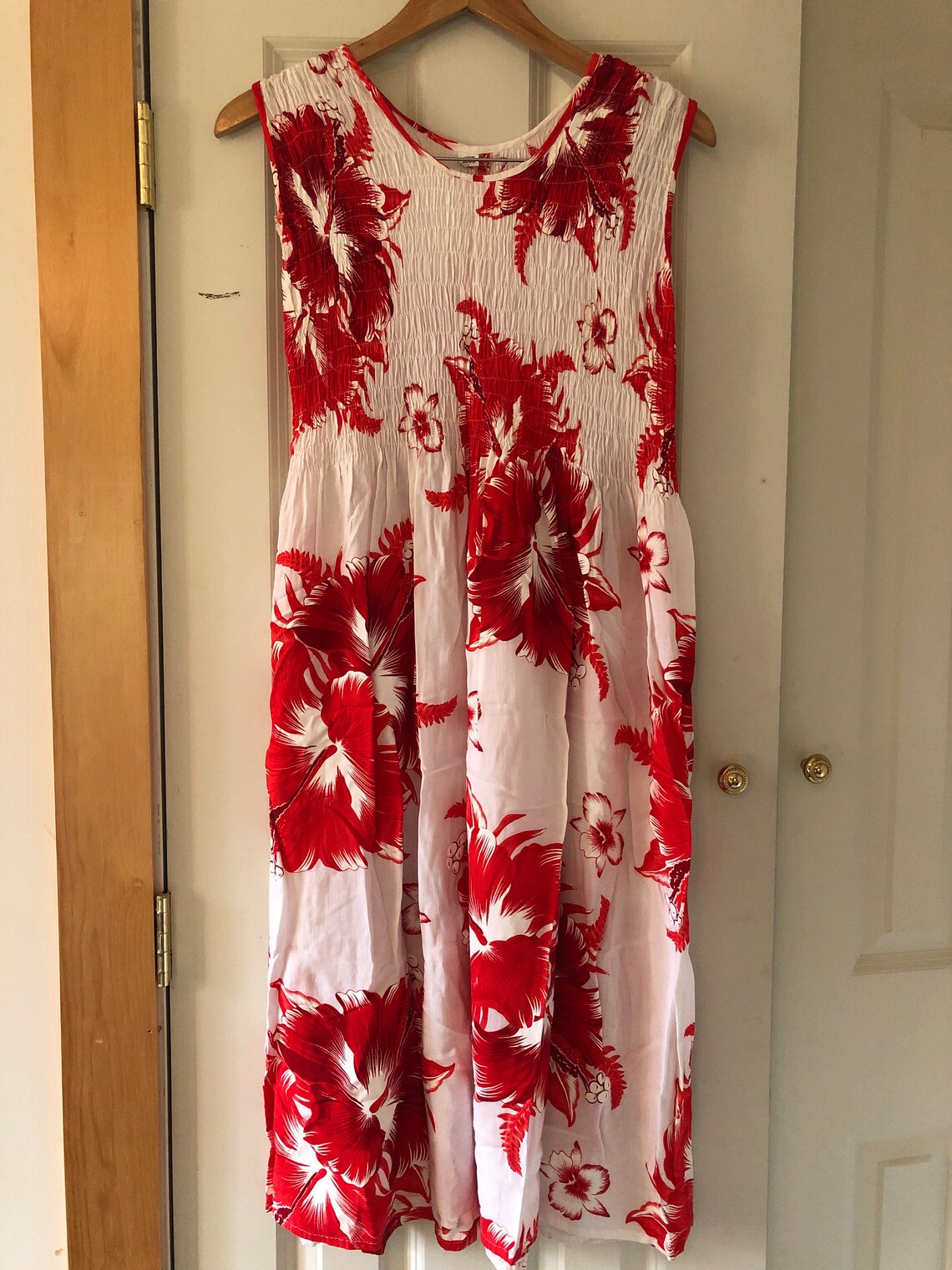 Red and White Hawaiian Hibiscus Dress - Etsy Israel