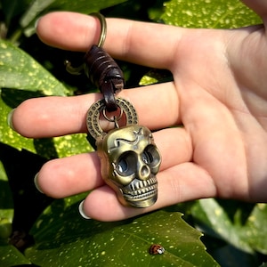 Skull Pocket Watch Keychain, Gothic Steampunk Quartz, Halloween Vintage Accessory, Personalized Gift Set