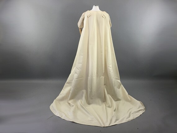 1960s Wedding Dress with Matching Cape, Small Vin… - image 8