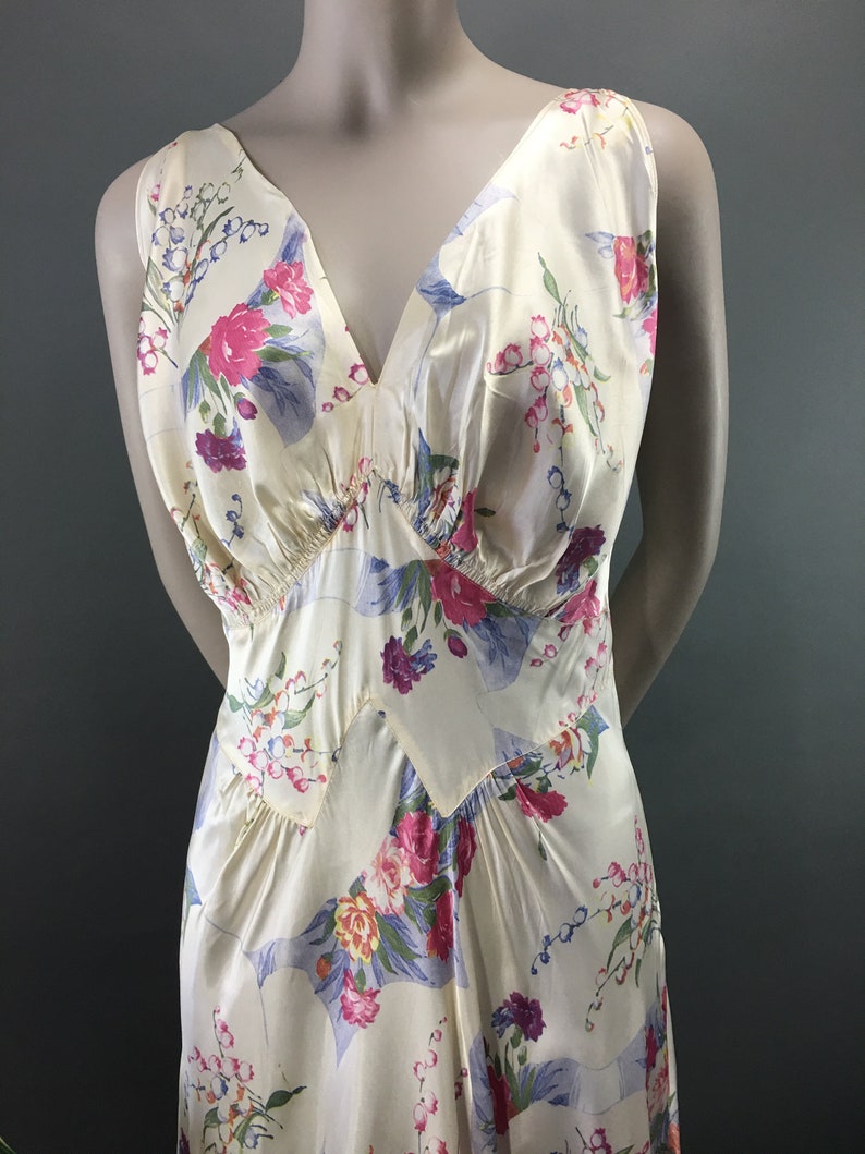 1940s Ivory Print Nightgown Vintage Size M Rayon Satin Bias | Etsy