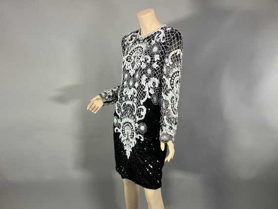 Vintage 1980's Silk White and Black Beaded Dress,… - image 5