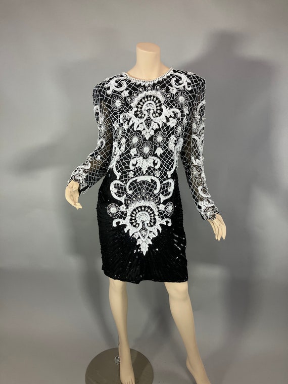 Vintage 1980's Silk White and Black Beaded Dress,… - image 9