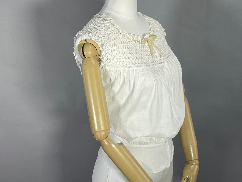 Antique Victorian Edwardian Camisole, Hand Crochet Corset Cover , White Cotton Top , Vintage Lingerie XS image 4