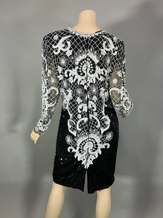 Vintage 1980's Silk White and Black Beaded Dress,… - image 10