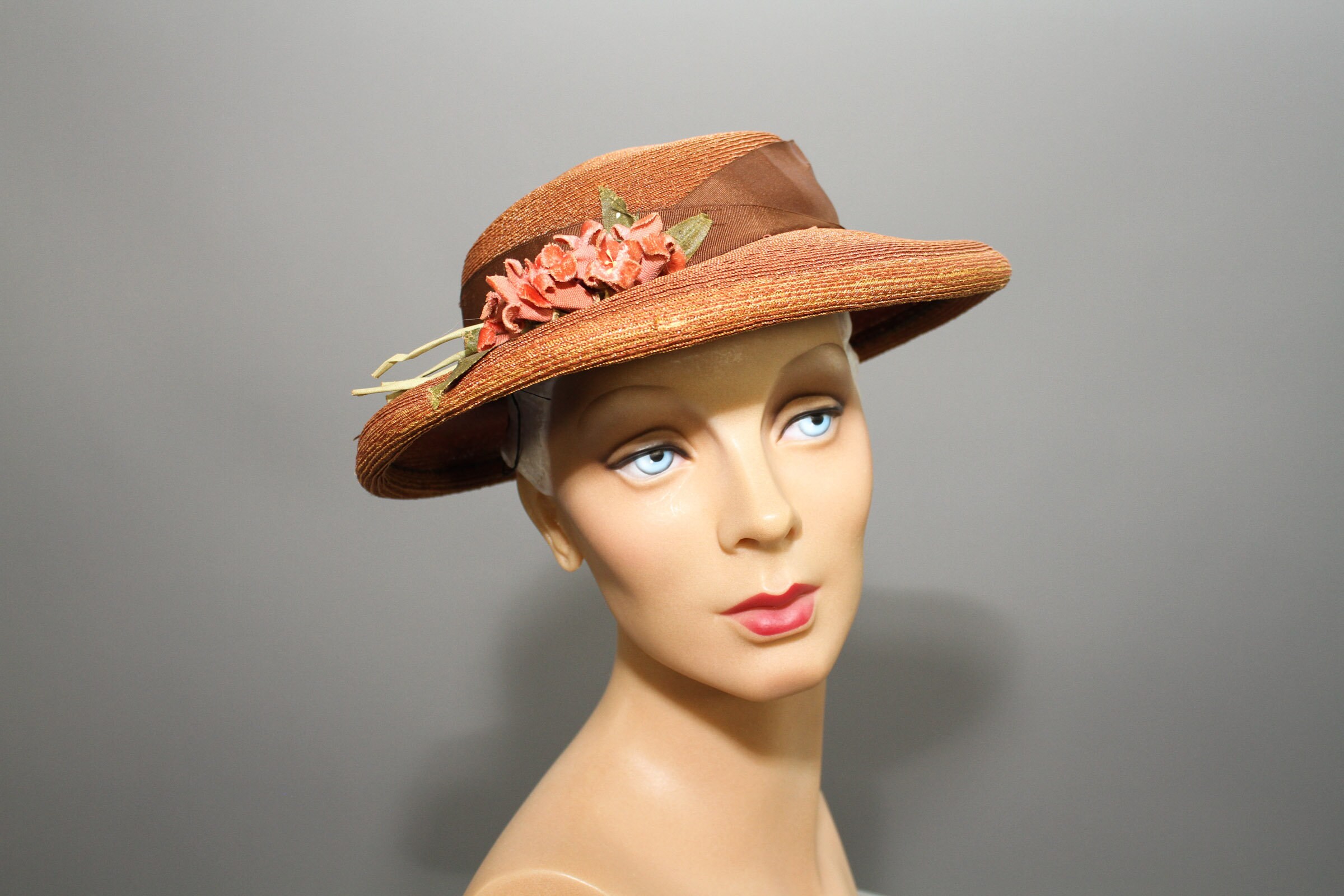 30s 40s Vintage Pink Wide Brim Straw Hat with Feather Birds & Velvet Bows Vintage 1940s Brown Straw Hat With Large Flower/ 40s Percher  main image 4
