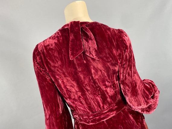 1930s Wine Velvet and Crepe Day Dress, Vintage M … - image 6