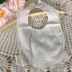 Antique Embroidered Baby Bib, 1900/20s White Lawn Unisex Special Occasion Bib, Vintage Baby Clothes Bib image 2