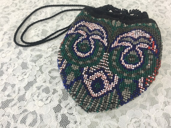 Antique 1910s / 1920s Scroll Beaded Purse, Drawst… - image 5