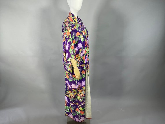 1940s Purple Long Kimono, Rayon Pagoda Chrysanthe… - image 7