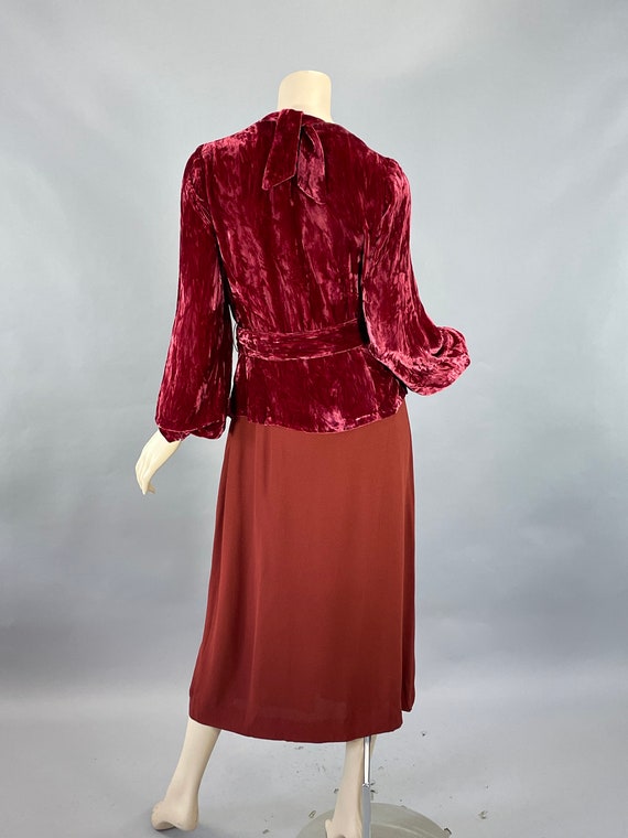 1930s Wine Velvet and Crepe Day Dress, Vintage M … - image 9