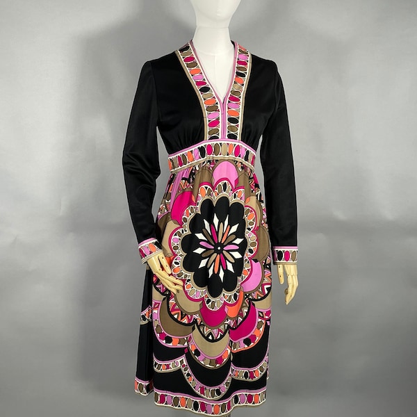 1970s VICTOR COSTA Psychedelic Dress, Vintage Black and Pink Print Jersey Mod Short Dress, Medium