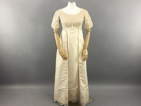 1960s Wedding Dress with Matching Cape, Small Vin… - image 3